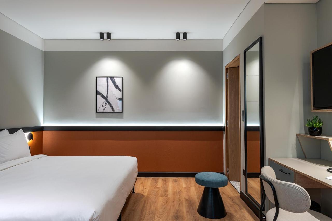 Thirtynine Urban Stay Tesalonika Bagian luar foto