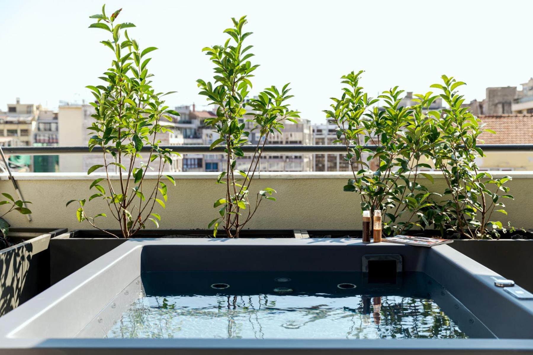 Thirtynine Urban Stay Tesalonika Bagian luar foto